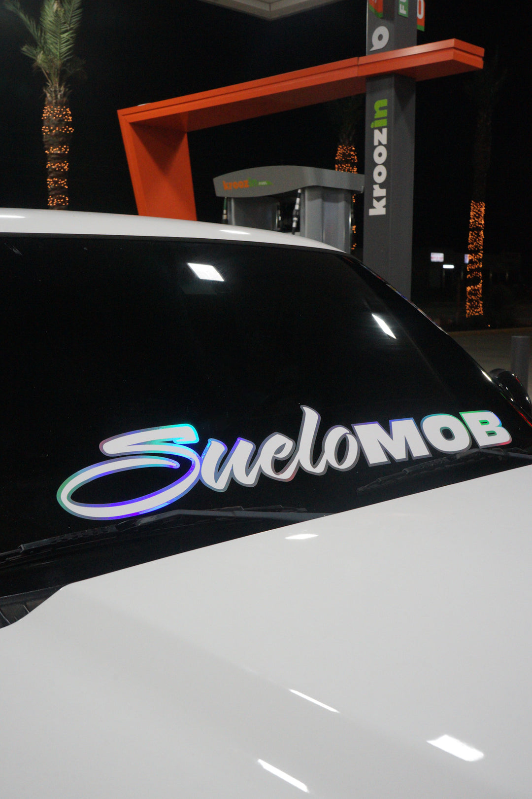 SueloMob Windshield Decal (Custom Color w/ Holographic Outline)