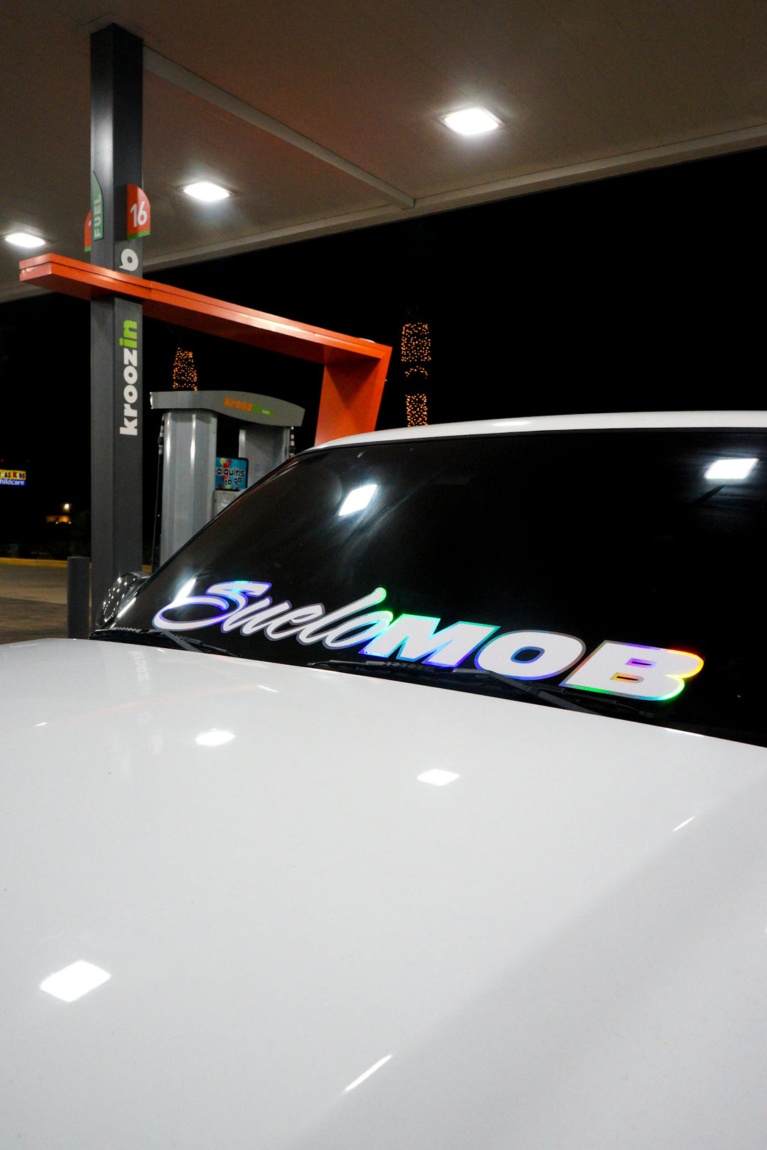 SueloMob Windshield Decal (Custom Color w/ Holographic Outline)